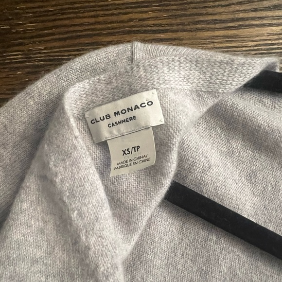 Open back Club Monaco 100% Cashmere Sweater - Picture 6 of 7